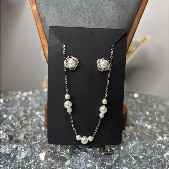 Pearl & Silver elegant Jewelry Set NIP - Picture 3 of 8